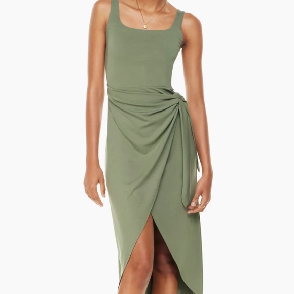 BRAND NEW NEVER WORN ARITZIA DRESS - Picture 2 of 5